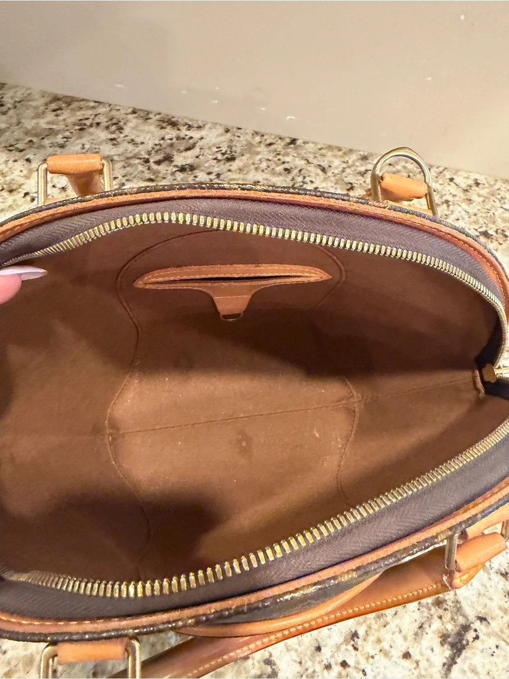 Louis Vuitton Monogram Canvas Ellipse